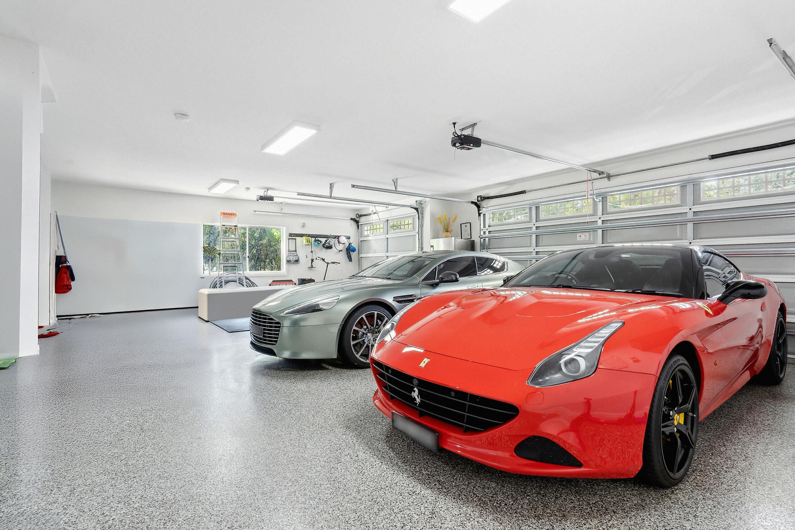 Triple Oversize Garage Internal